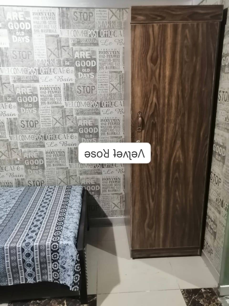 One Seater Room at 𝐓𝐇𝐄 𝐕𝐄𝐋𝐕𝐄𝐓 𝐑𝐎𝐒𝐄 𝐆𝐈𝐑𝐋𝐒 𝐇𝐎𝐒𝐓𝐄𝐋